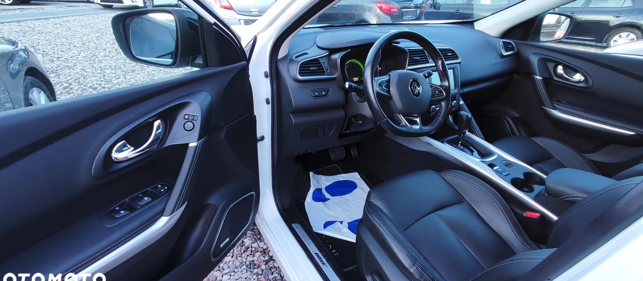 Renault Kadjar cena 55000 przebieg: 210000, rok produkcji 2015 z Giżycko małe 596